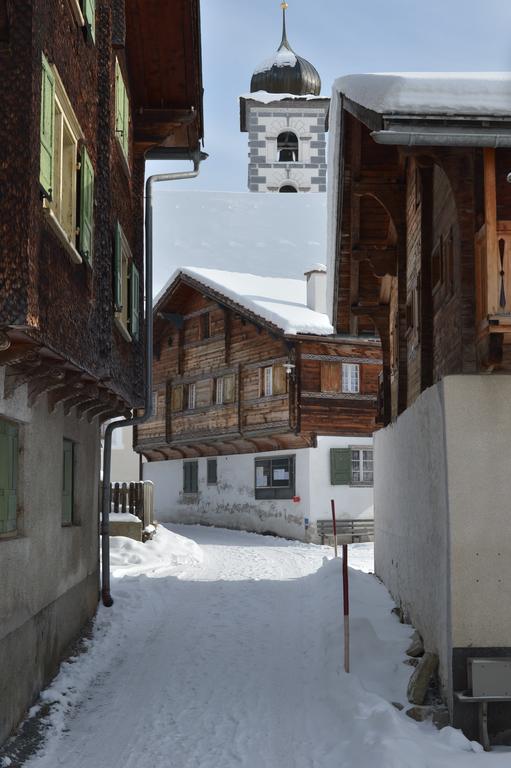 Hotel Alpina Lumbrein Екстер'єр фото